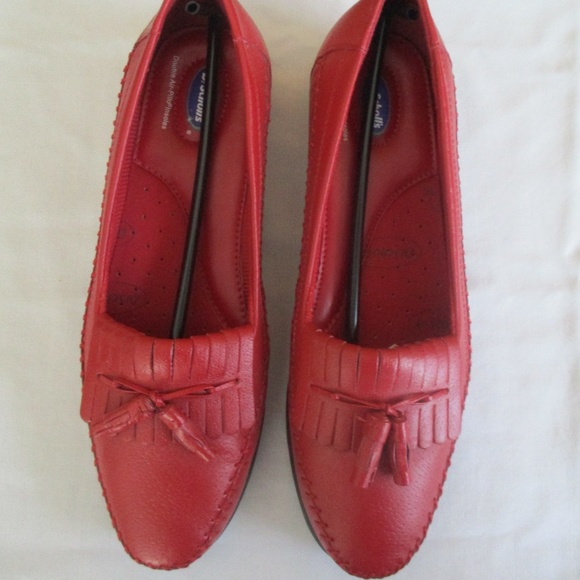 dr scholl's leather kiltie tassel loafers